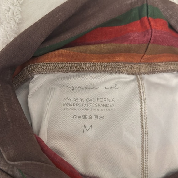 Niyama Sol extra long Retro print leggings, size M. ❤️💚🧡 - Picture 2 of 6